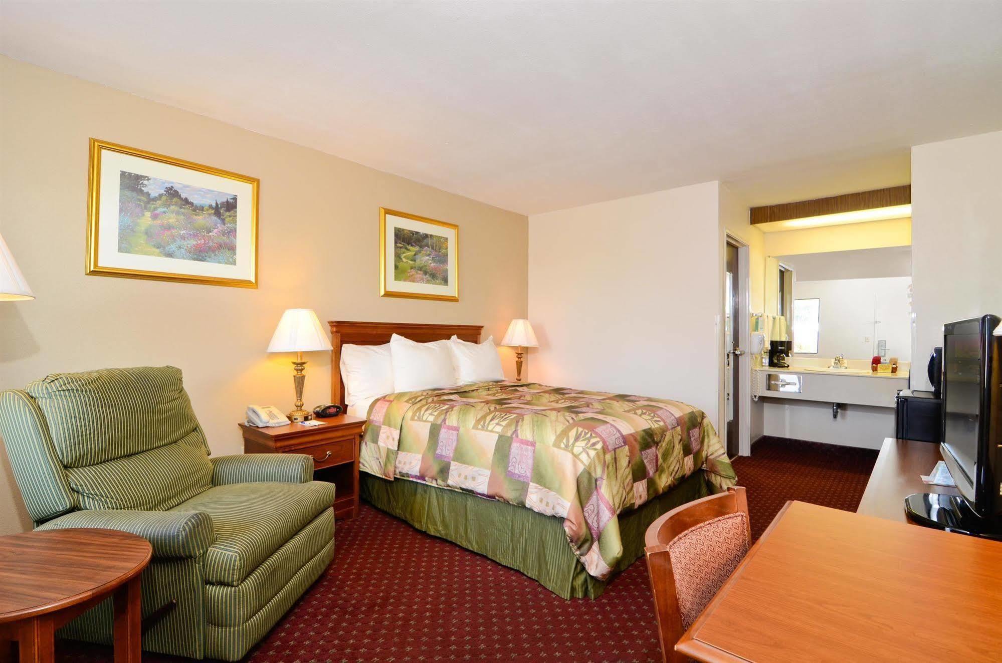 Super 8 By Wyndham Mcgehee Hotel Bilik gambar